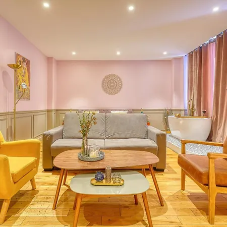 Luxury Suite Paris Republique-3